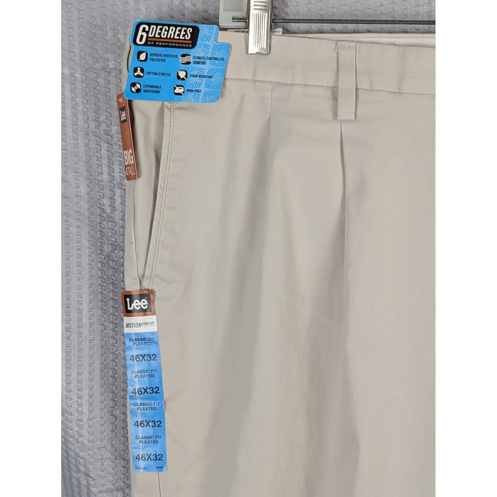 Lee Mens Motion Comfort Khaki Pleated Pants 46x32 Big & Tall Beige NWT 2014639 - Picture 3 of 15